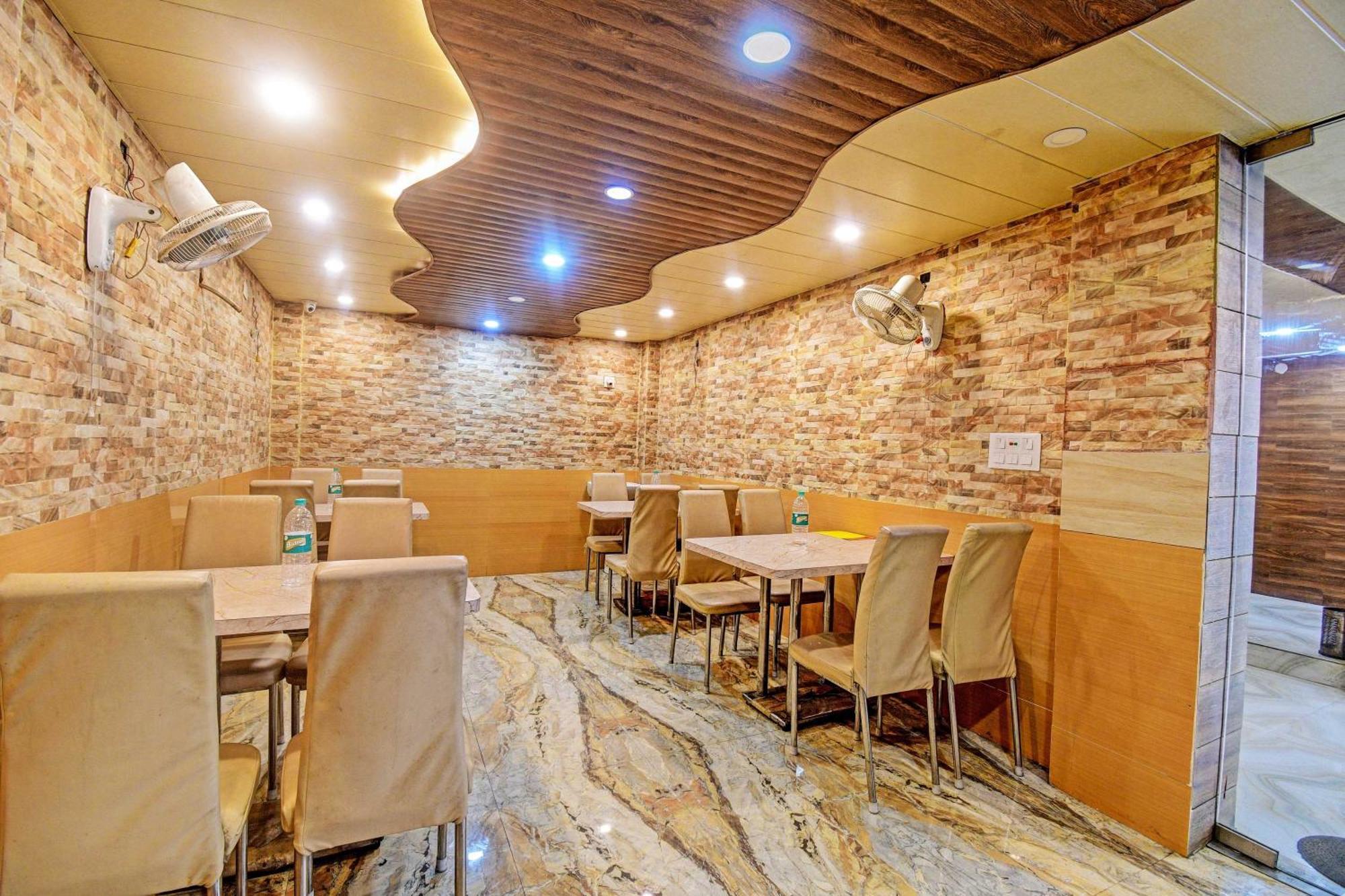 Hotel O Royal Inn Kalkuta Zewnętrze zdjęcie